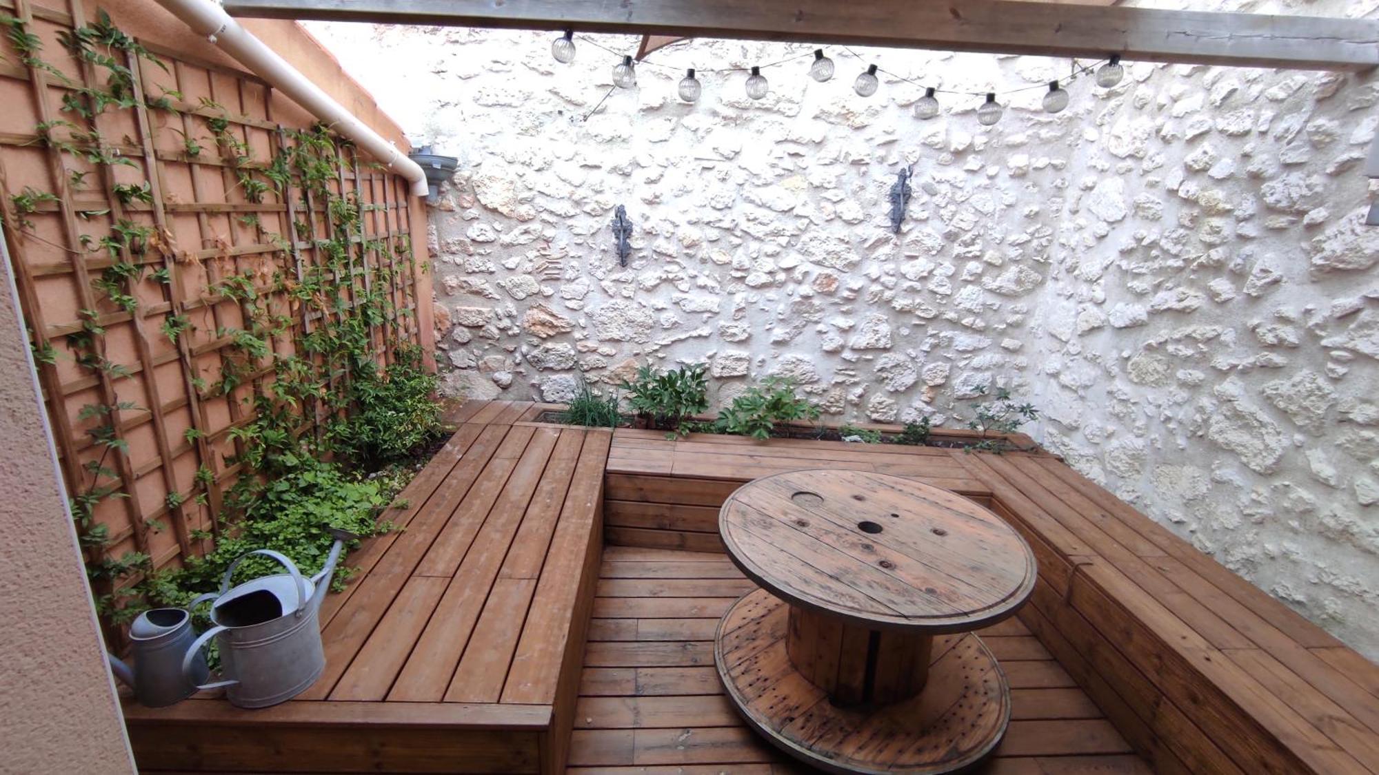 Maison De Village Avec Sa Charmante Petite Cour Interieure Fleury  Exterior foto